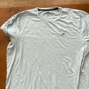Hollister short sleeve shirt
